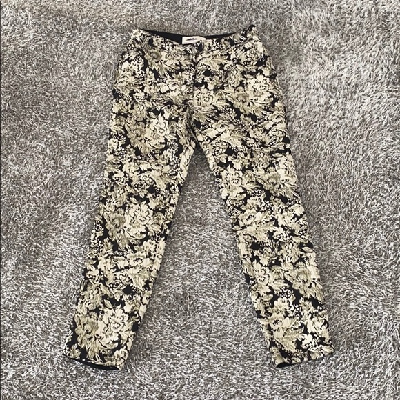 Abercrombie & Fitch Pants - Abercrombie & Fitch Brocade Black & Gold trouser Pants